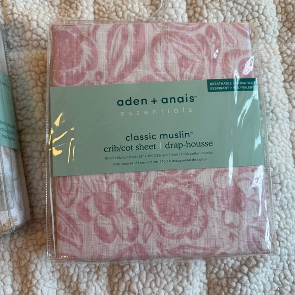 2 NWT Crib sheets - Picture 5 of 5